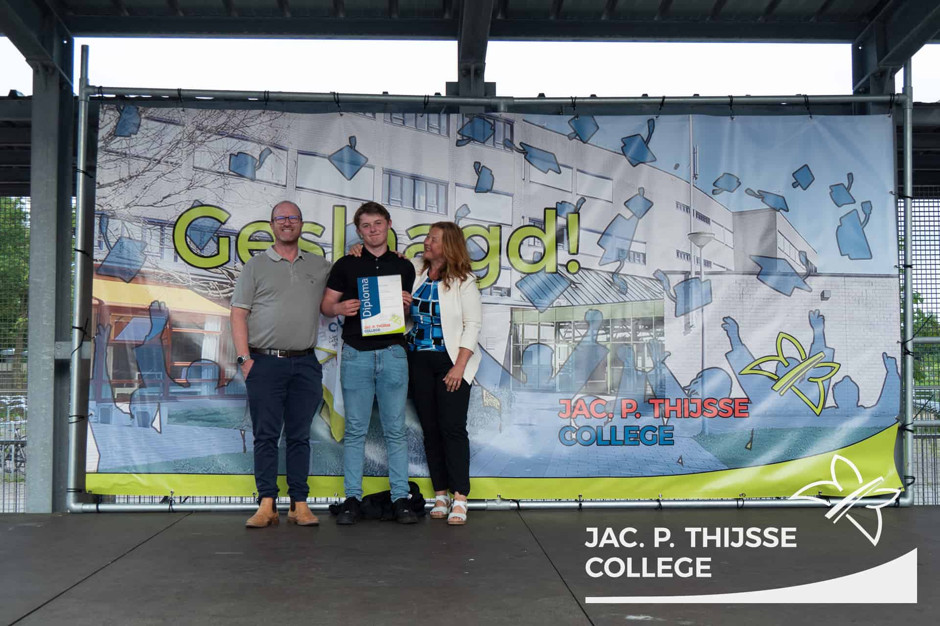 Foto’s diploma-uitreiking havo 2021 | Jac. P. Thijsse College